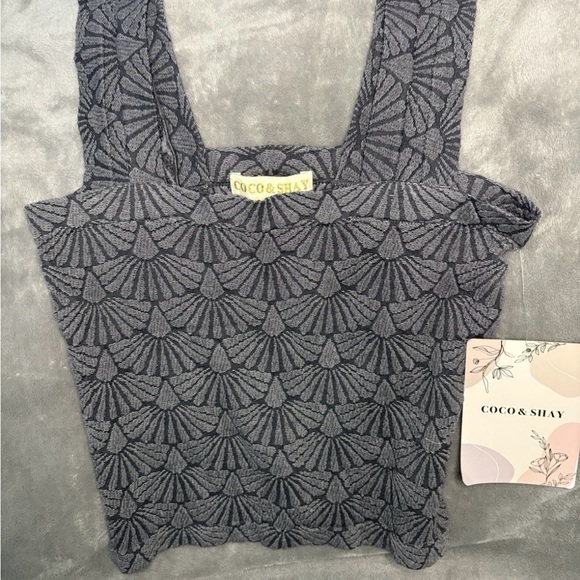 Dark Gray shell Patterned Women's square neck Top - Picture 1 of 3